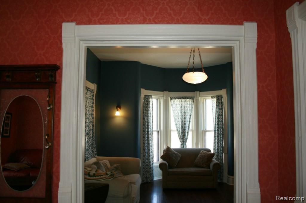 303 Isbell Street Howell, MI 48843 - Photo 14 of 21 Original Pocket Doors remain.jpg