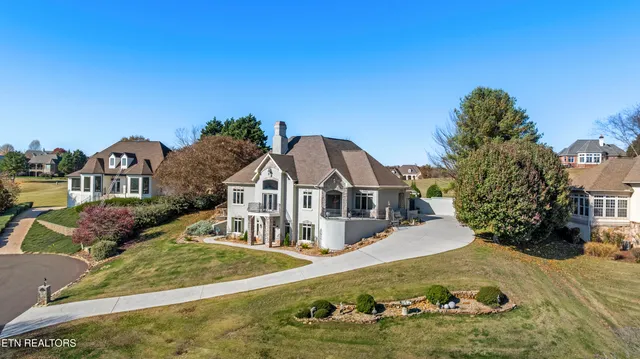 $880,000 | 230 Big Water Drive, Vonore, TN 37885