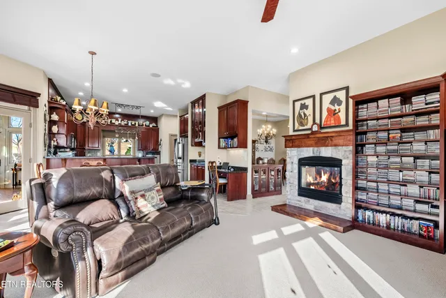 $880,000 | 230 Big Water Drive, Vonore, TN 37885