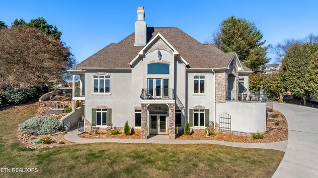 $880,000 | 230 Big Water Drive, Vonore, TN 37885