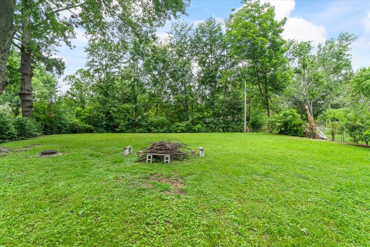 1049 McEvers Road Memphis, TN 38111 - Photo 27 of 28 a view of outdoor space with deck and yard