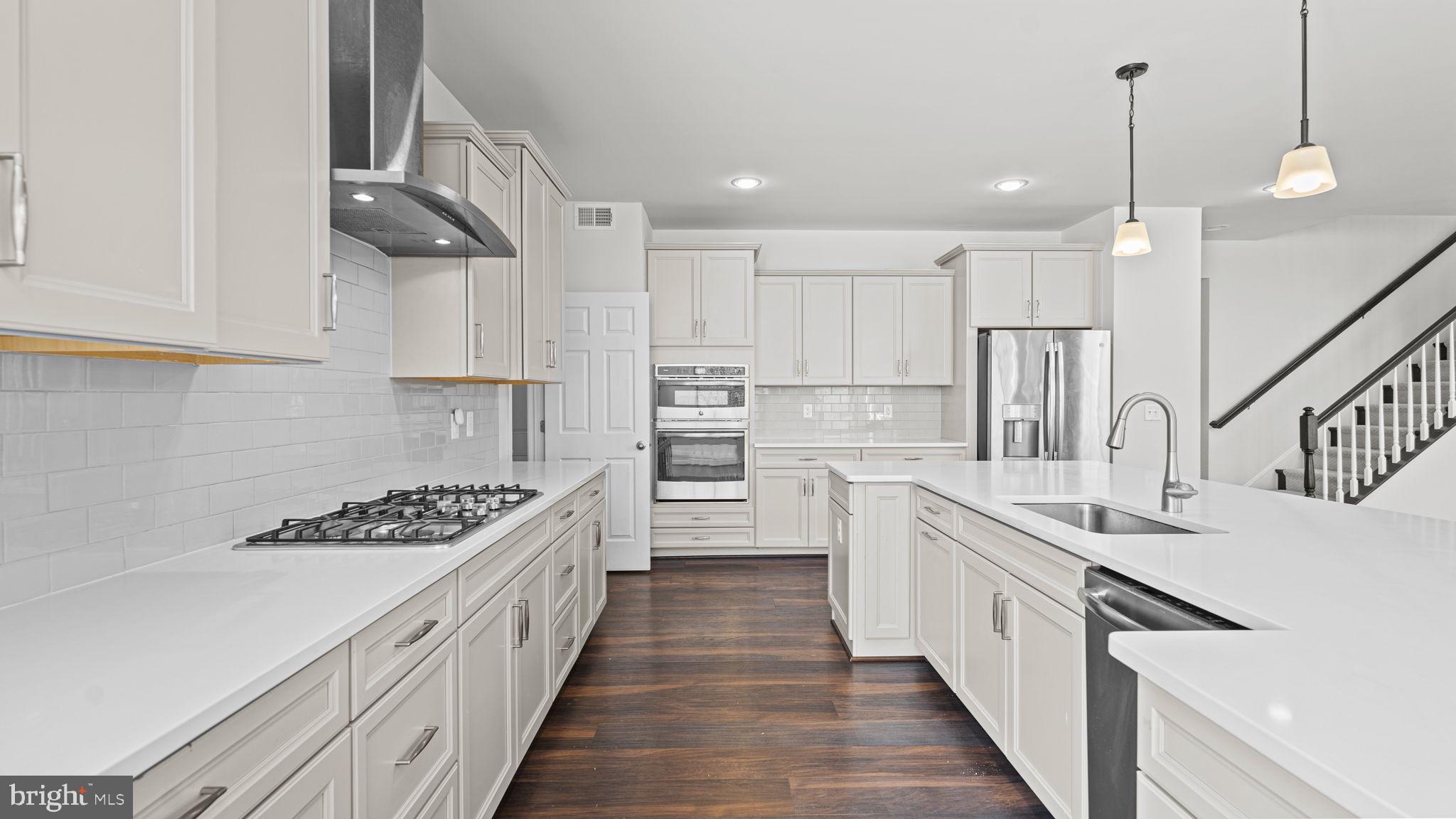 250 Perth Drive Fredericksburg, VA 22405 - Photo 8 of 57 Cooktop with vent hood in the kitchen