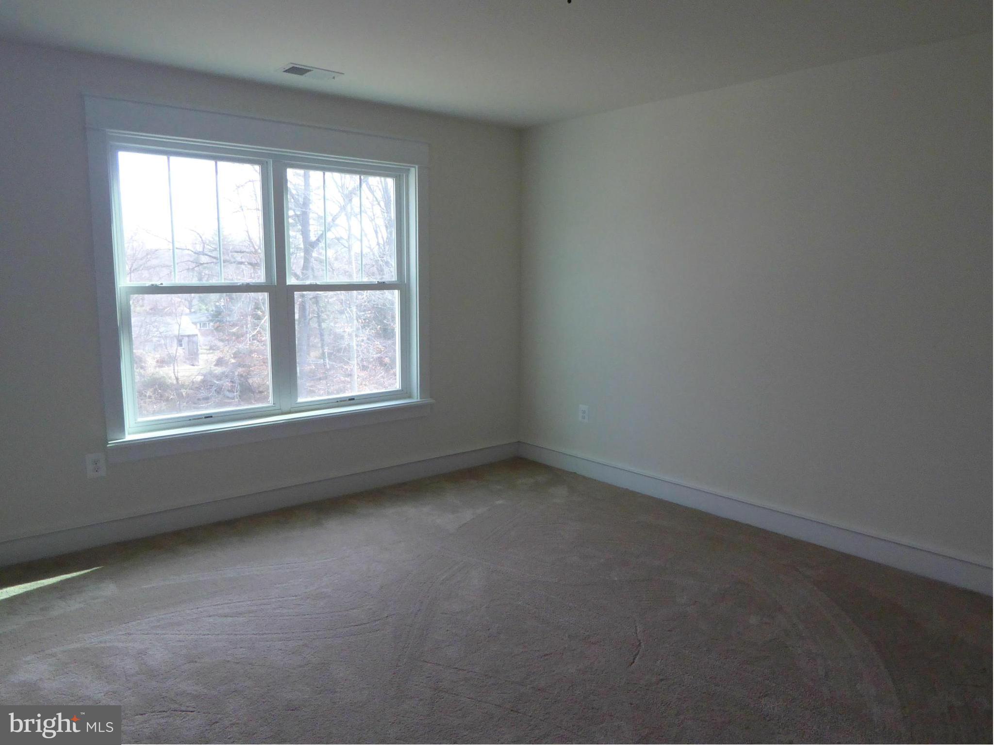 9517 5th Place Lorton, VA 22079 - Photo 17 of 23 Upper Level