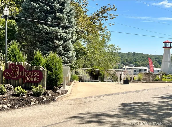$449,000 | 68 Lighthouse Road, Unit 112, Lake Ozark, MO 65049