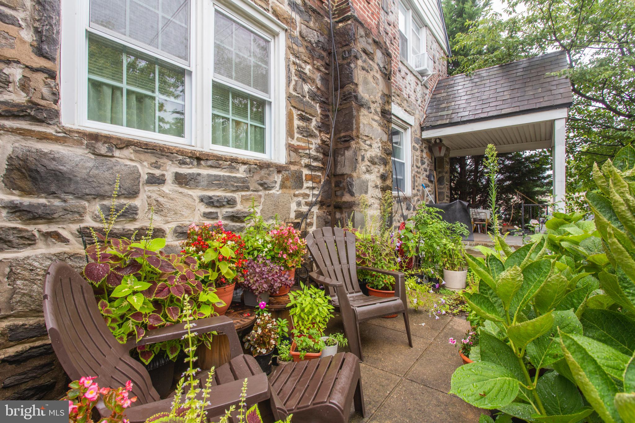 7703 Oakley Road Upper Darby, PA 19082 - Photo 2 of 33 Beautiful Front Patio