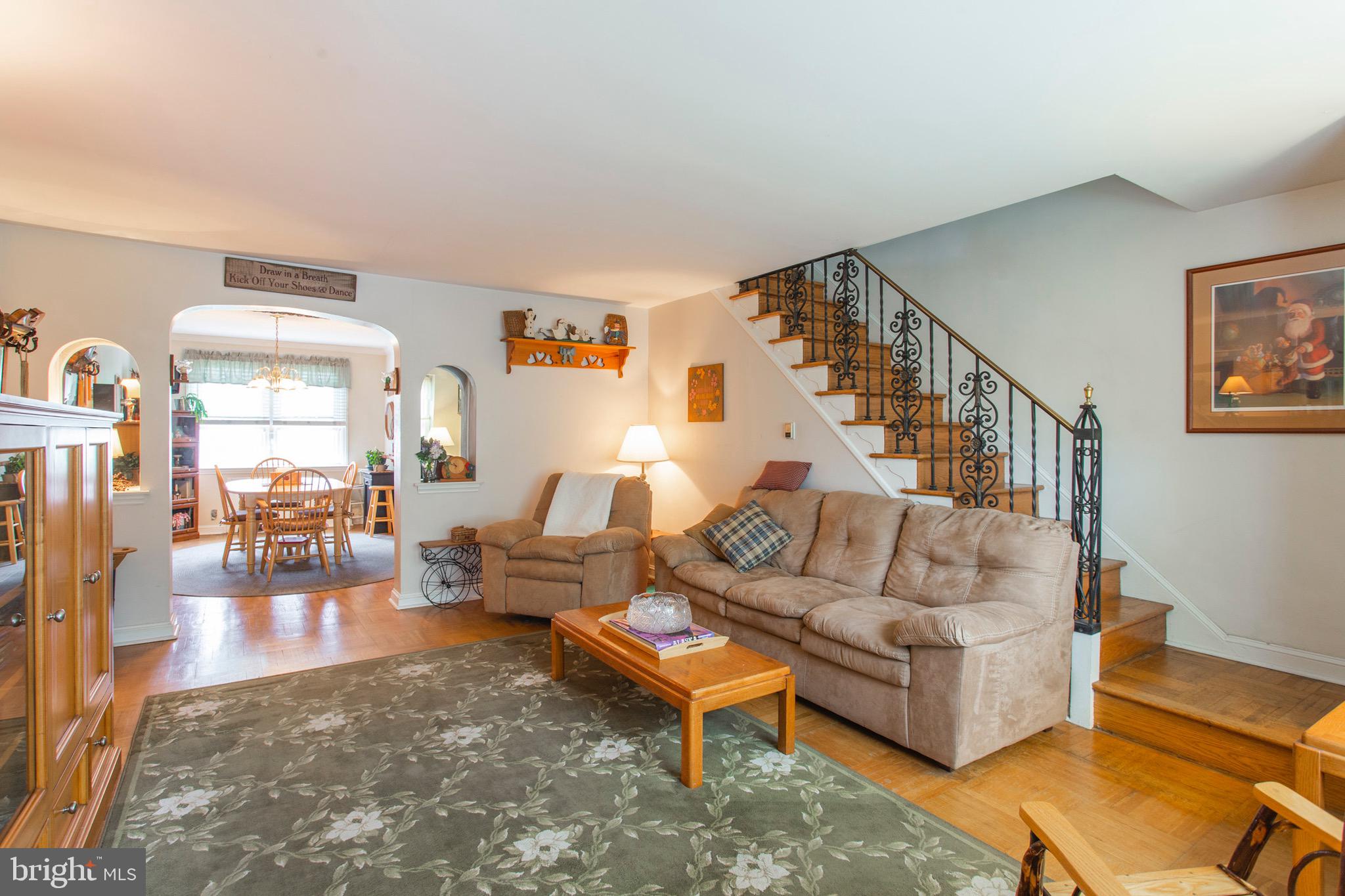 7703 Oakley Road Upper Darby, PA 19082 - Photo 4 of 33 Living Room