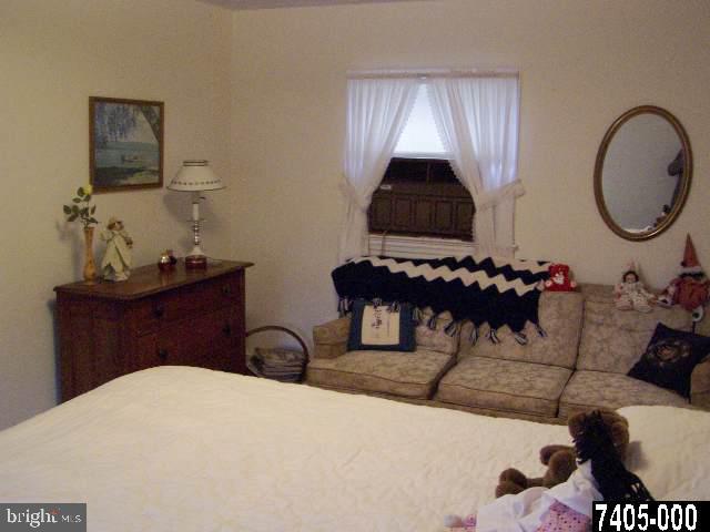 412 Edgehill Road York, PA 17403 - Photo 5 of 9