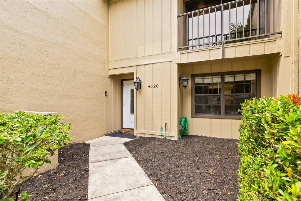 4620 Hidden View Place, Unit 10 Sarasota, FL 34235 - Photo 11 of 49