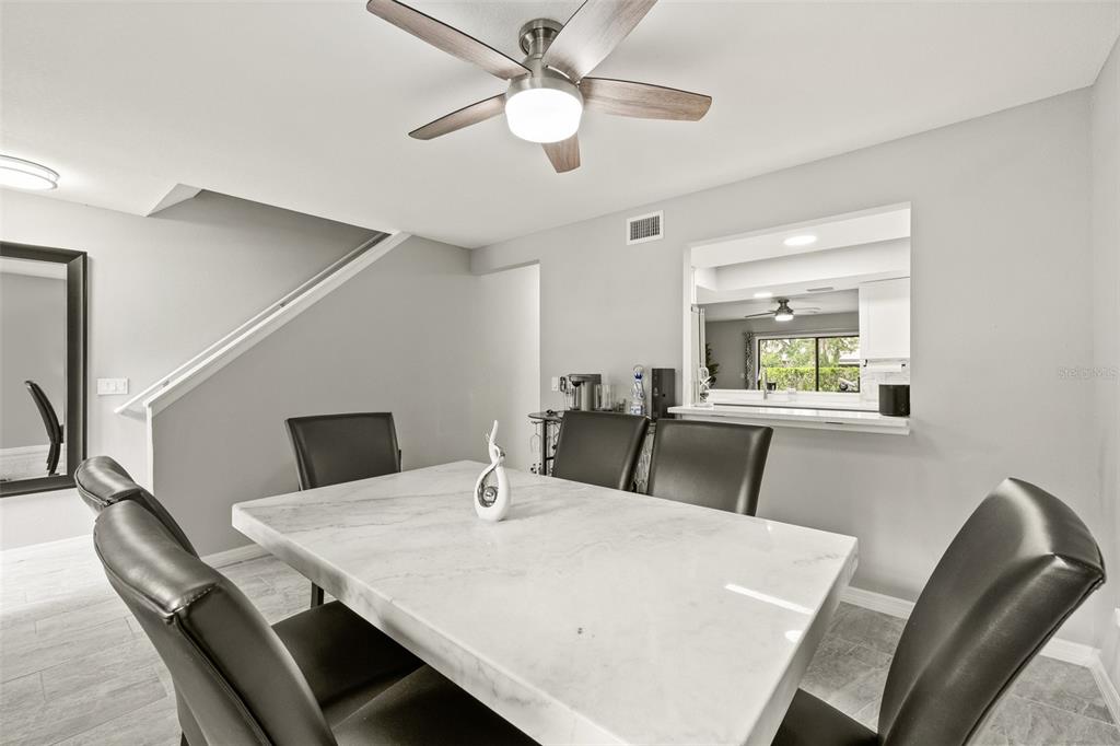 4620 Hidden View Place, Unit 10 Sarasota, FL 34235 - Photo 14 of 49