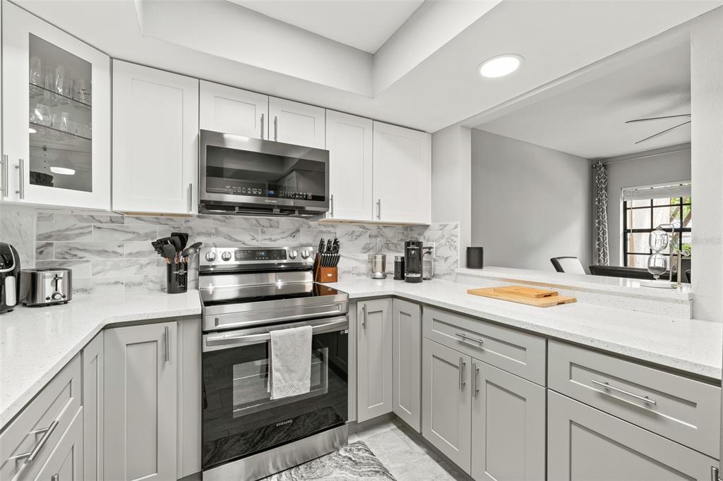 4620 Hidden View Place, Unit 10 Sarasota, FL 34235 - Photo 17 of 49