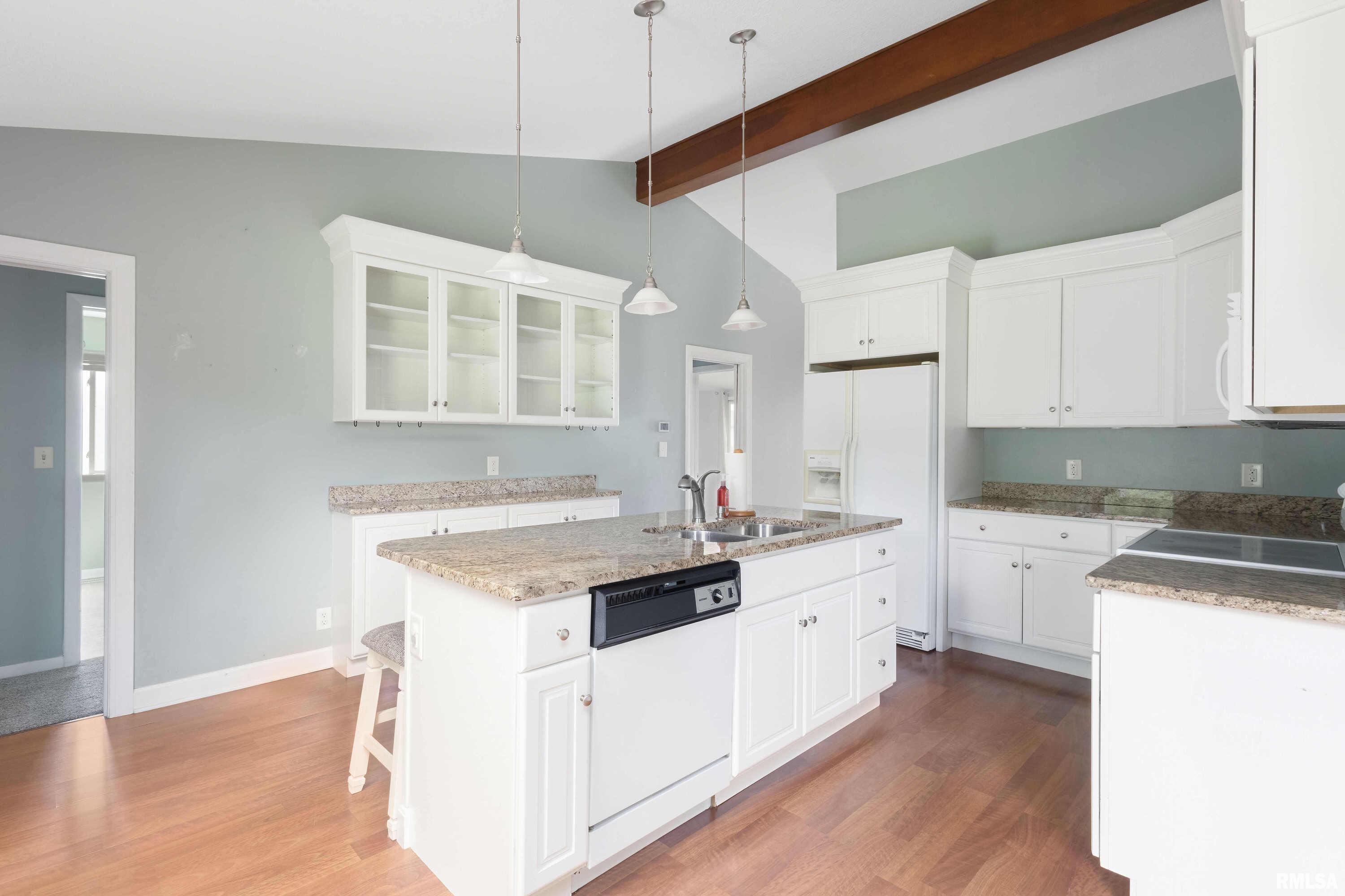 4007 El Rancho Drive Davenport, IA 52806 - Photo 11 of 29