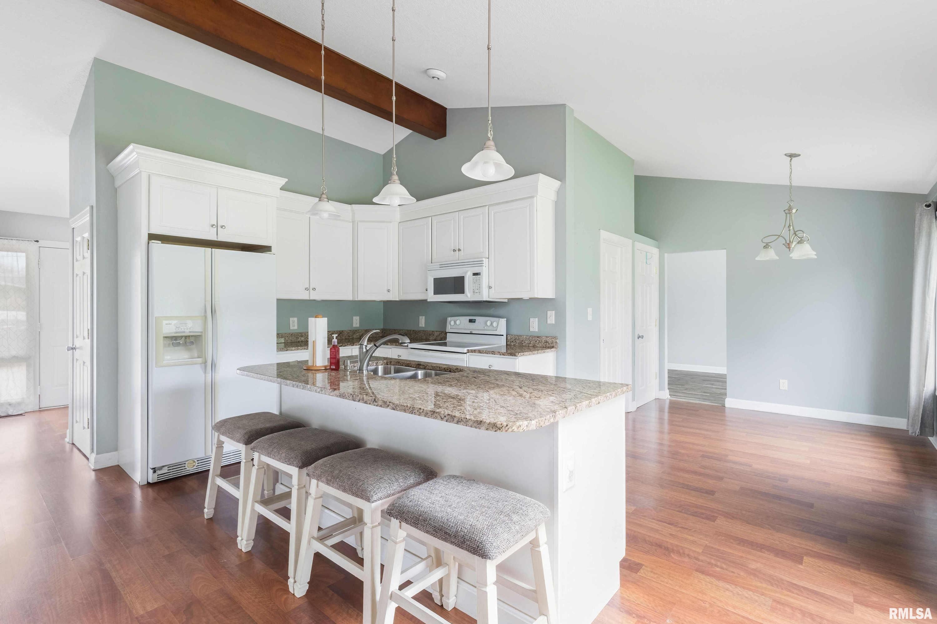 4007 El Rancho Drive Davenport, IA 52806 - Photo 12 of 29