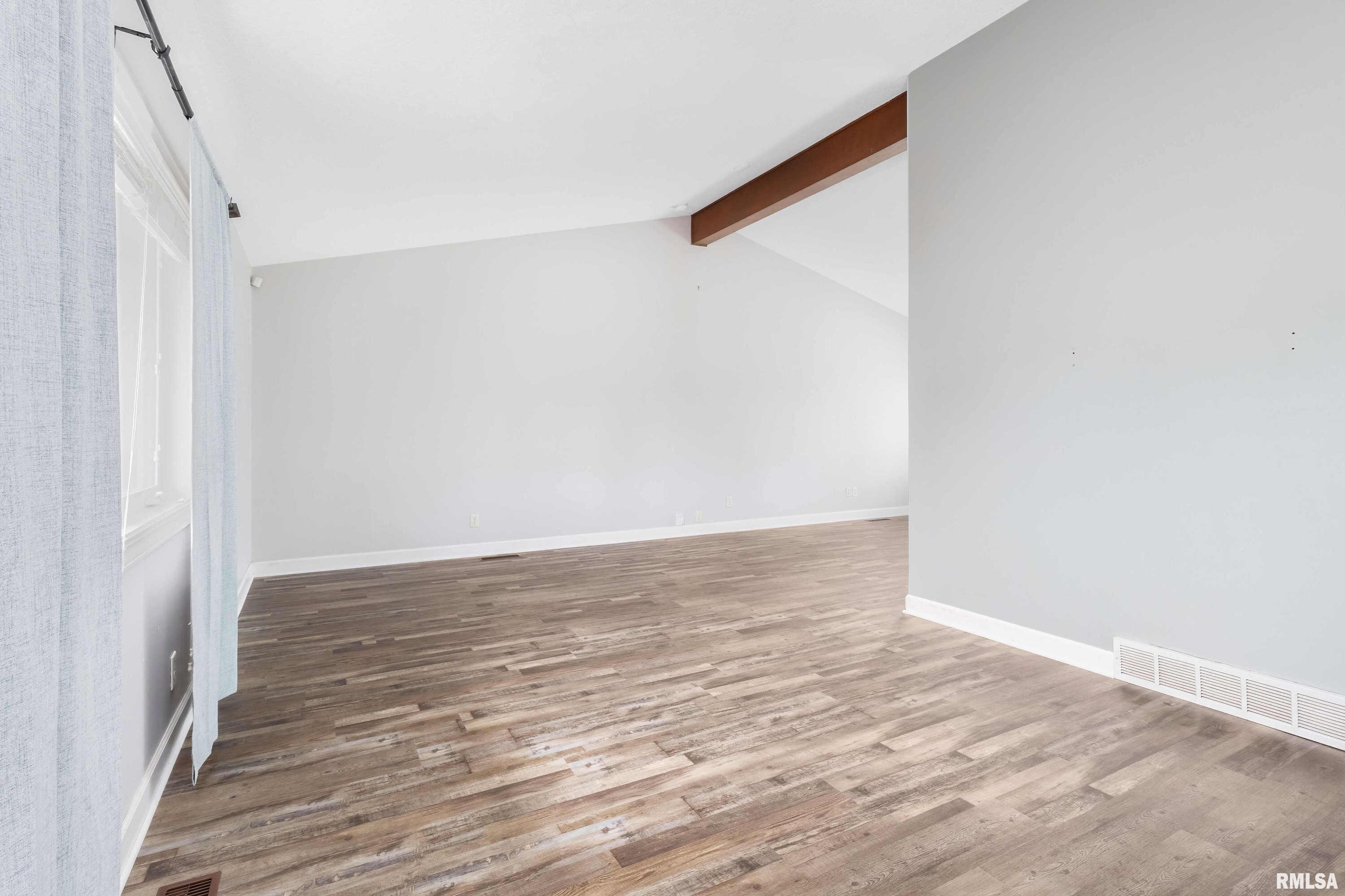 4007 El Rancho Drive Davenport, IA 52806 - Photo 6 of 29