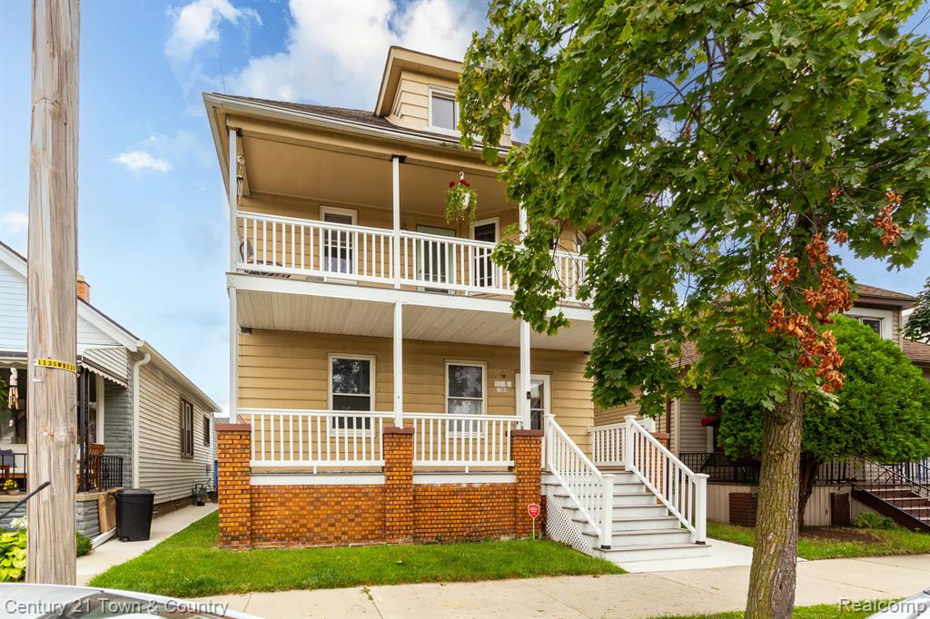 11684 Gallagher Street Hamtramck, MI 48212 - Photo 2 of 41