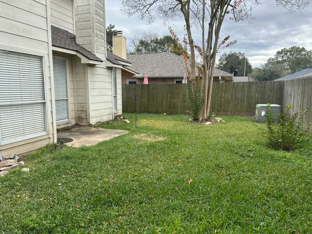 $2,100 | 1419 Miller Avenue, Katy, TX 77493