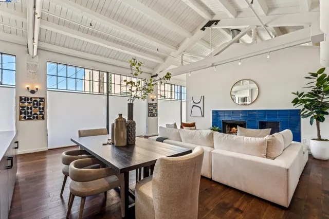 $895,000 | 311 4th Street, Unit 301, Oakland, CA 94607