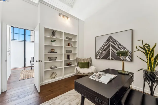 $895,000 | 311 4th Street, Unit 301, Oakland, CA 94607