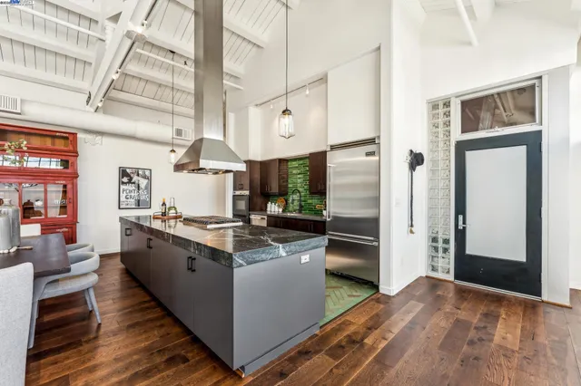 $895,000 | 311 4th Street, Unit 301, Oakland, CA 94607