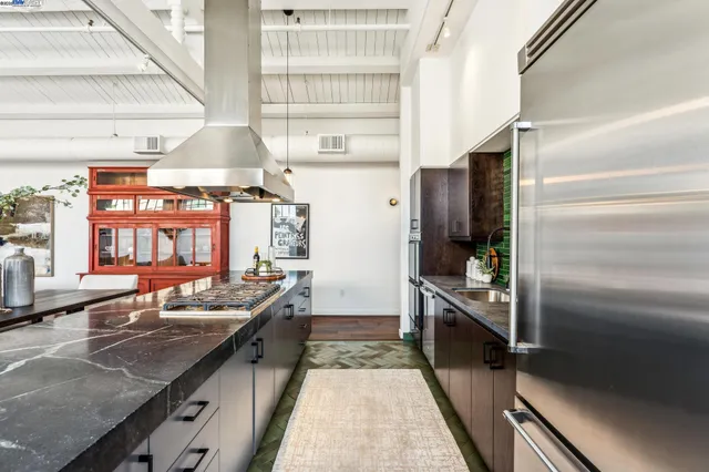 $895,000 | 311 4th Street, Unit 301, Oakland, CA 94607