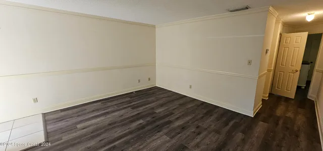 a view of utility room