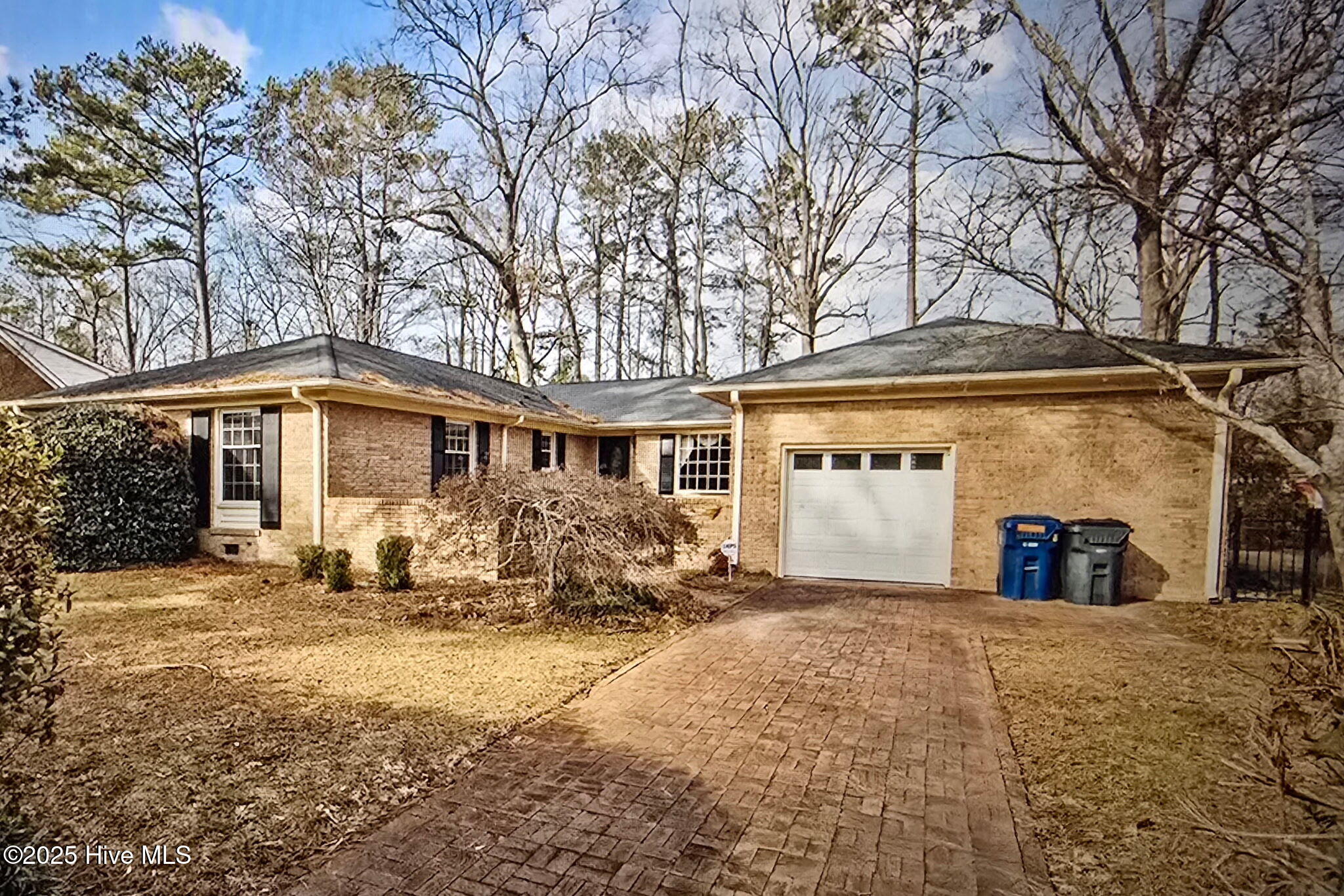 2100 Emerson Road Kinston, NC 28504 - Photo 5 of 25 front