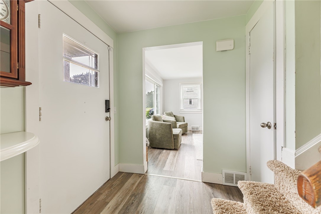85 Keswick Road Irondequoit, NY 14609 - Photo 11 of 35 Gallery Image 11