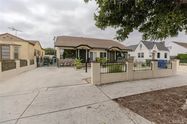 $1,200,000 | 3632 West 59th Street, Los Angeles, CA 90043