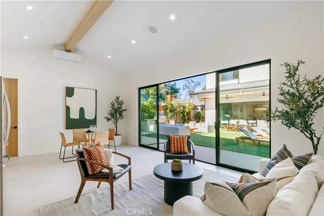 $19,950 | 13944 Valleyheart Drive North, Sherman Oaks, CA 91423