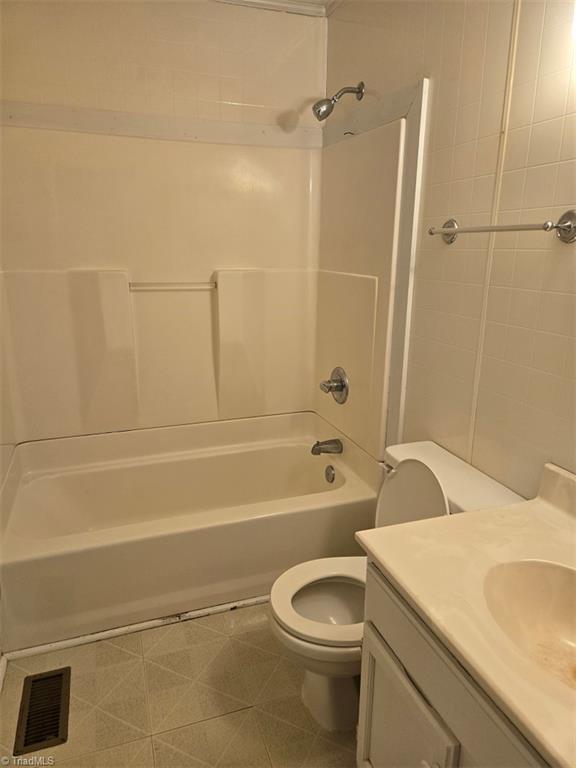 2790 Mountain View Church Road King, NC 27021 - Photo 19 of 24 Full Bath