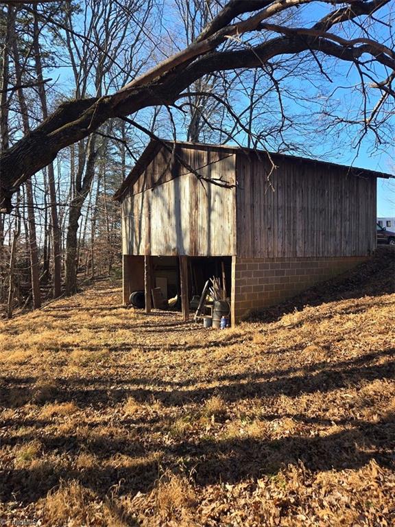 2790 Mountain View Church Road King, NC 27021 - Photo 8 of 24 Shed above and storage below