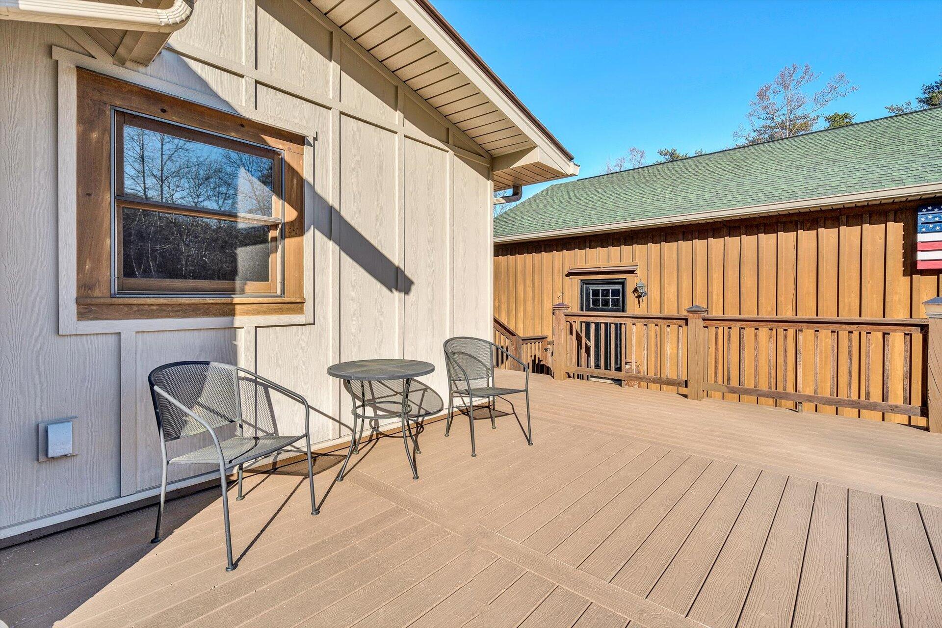 4076 Aerospace Road Roanoke, VA 24014 - Photo 11 of 62 a balcony with furniture and a potted plant