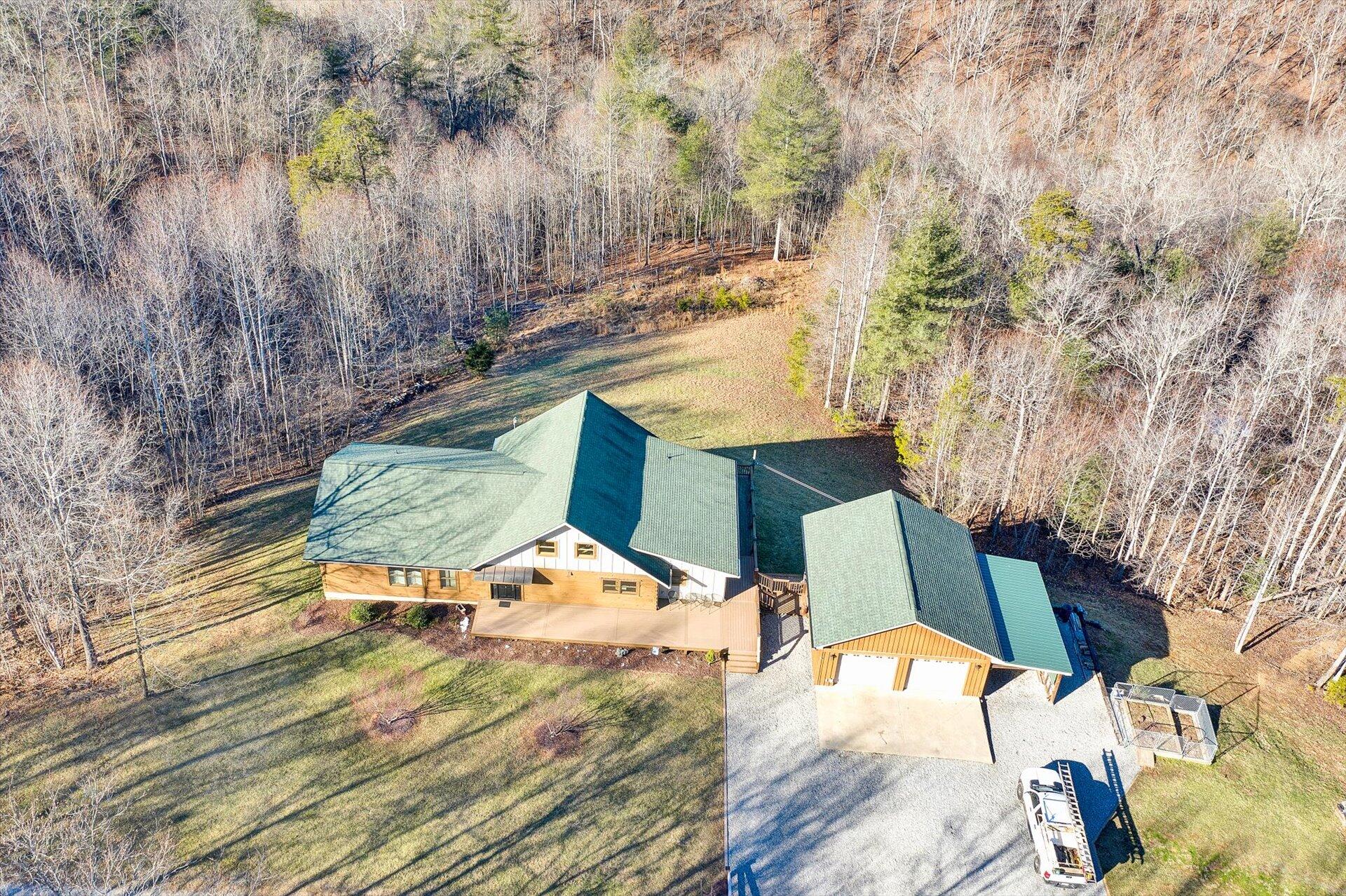 4076 Aerospace Road Roanoke, VA 24014 - Photo 6 of 62 02-011120220132