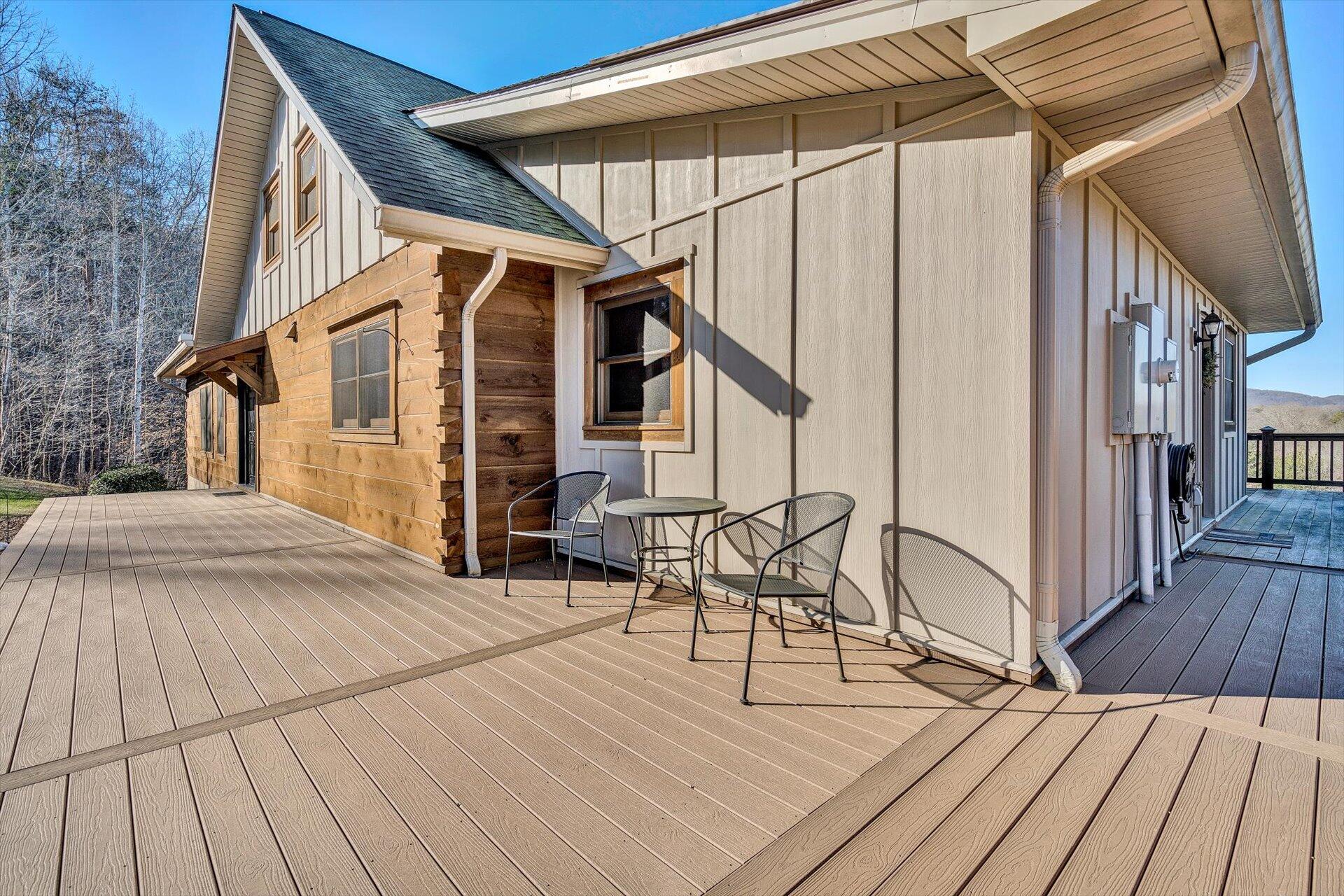 4076 Aerospace Road Roanoke, VA 24014 - Photo 10 of 62 a view of a house with wooden floor