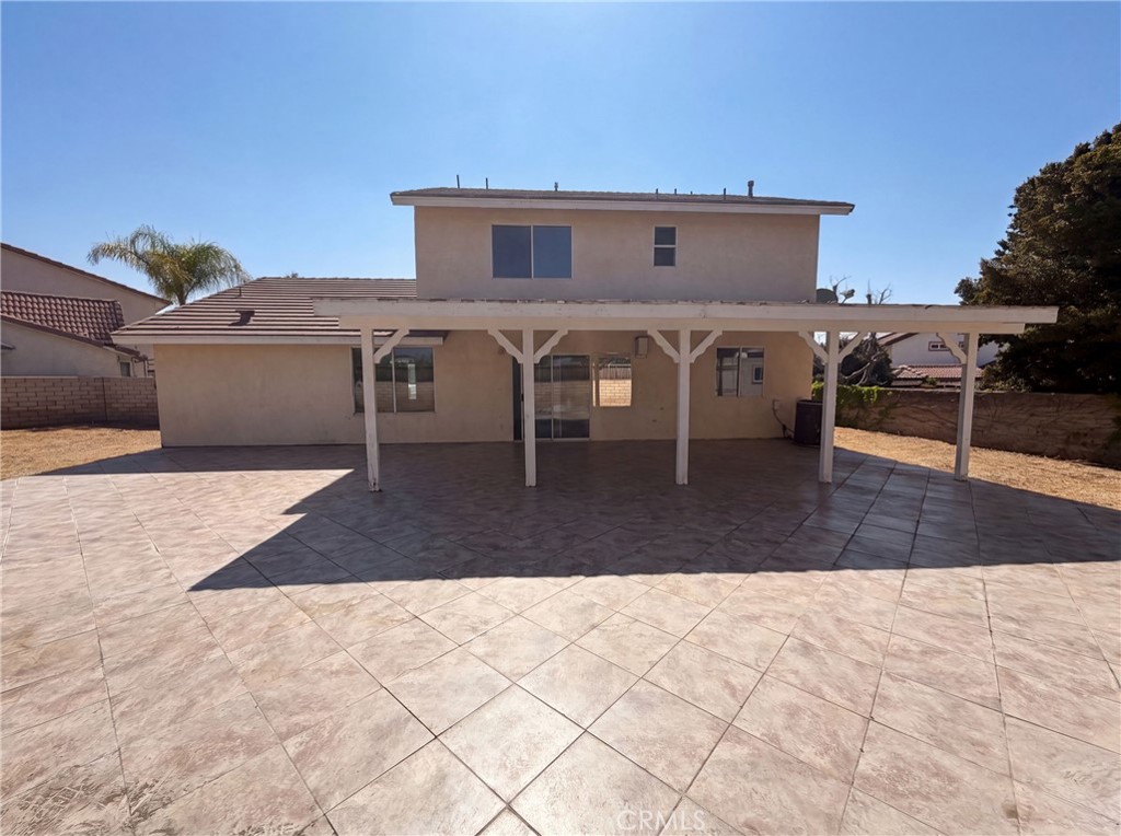 922 West Craig Street Rialto, CA 92377 - Photo 5 of 32