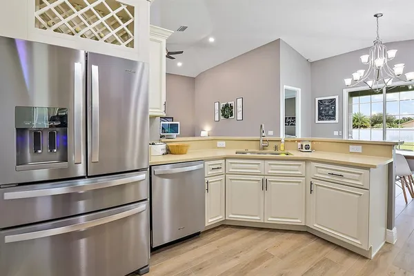 $2,700 | 5035 Northeast 125th Loop, Oxford, FL 34484