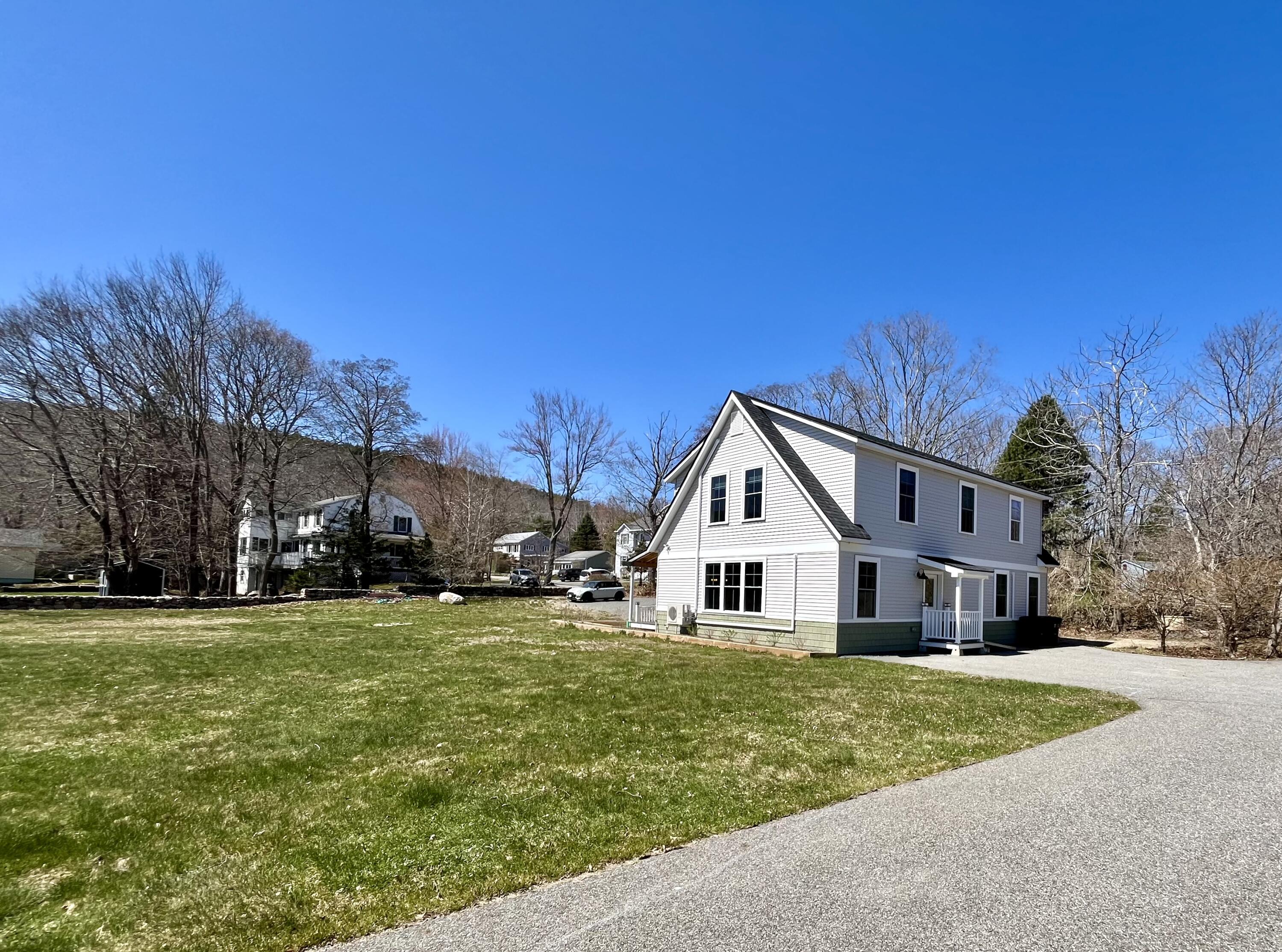 2 Mountain Avenue Bar Harbor, ME 04609 - Photo 3 of 28 Main Photo