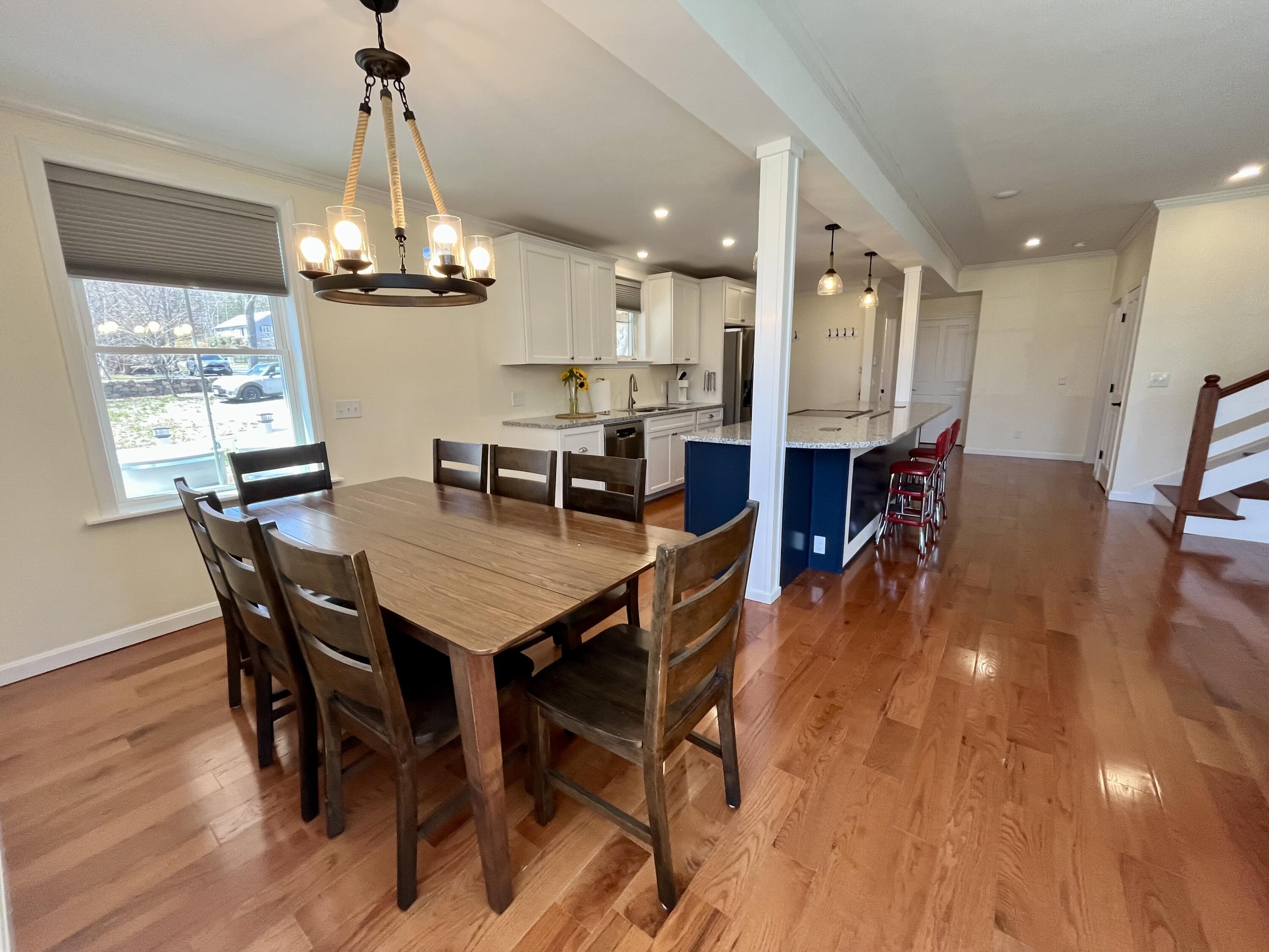 2 Mountain Avenue Bar Harbor, ME 04609 - Photo 8 of 28 Main living area