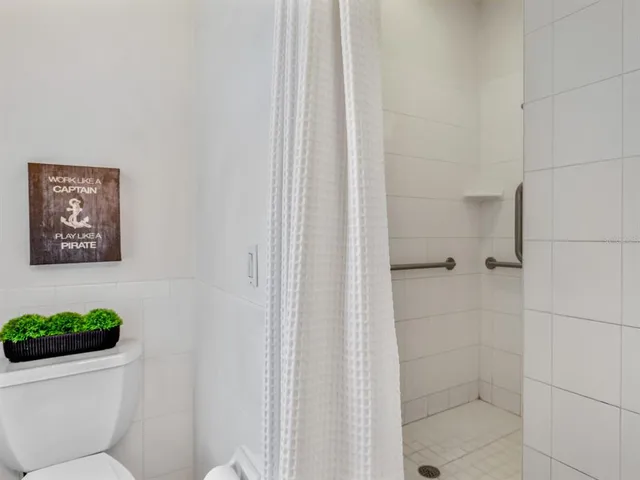 $7,300 | 5018 63rd Drive West, Bradenton, FL 34210