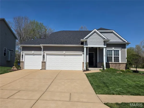 $524,999 | 917 Summit Oaks Drive, Eureka, MO 63025