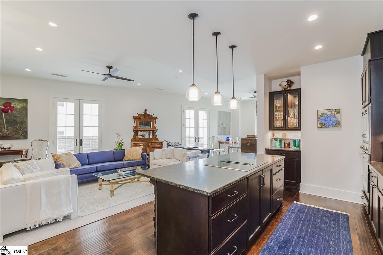 121 Rhett Street, Unit 202 Greenville, SC 29601 - Photo 18 of 36 Gallery Image 18