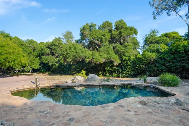 $6,995,000 | 1445 School House Road, Montecito, CA 93108