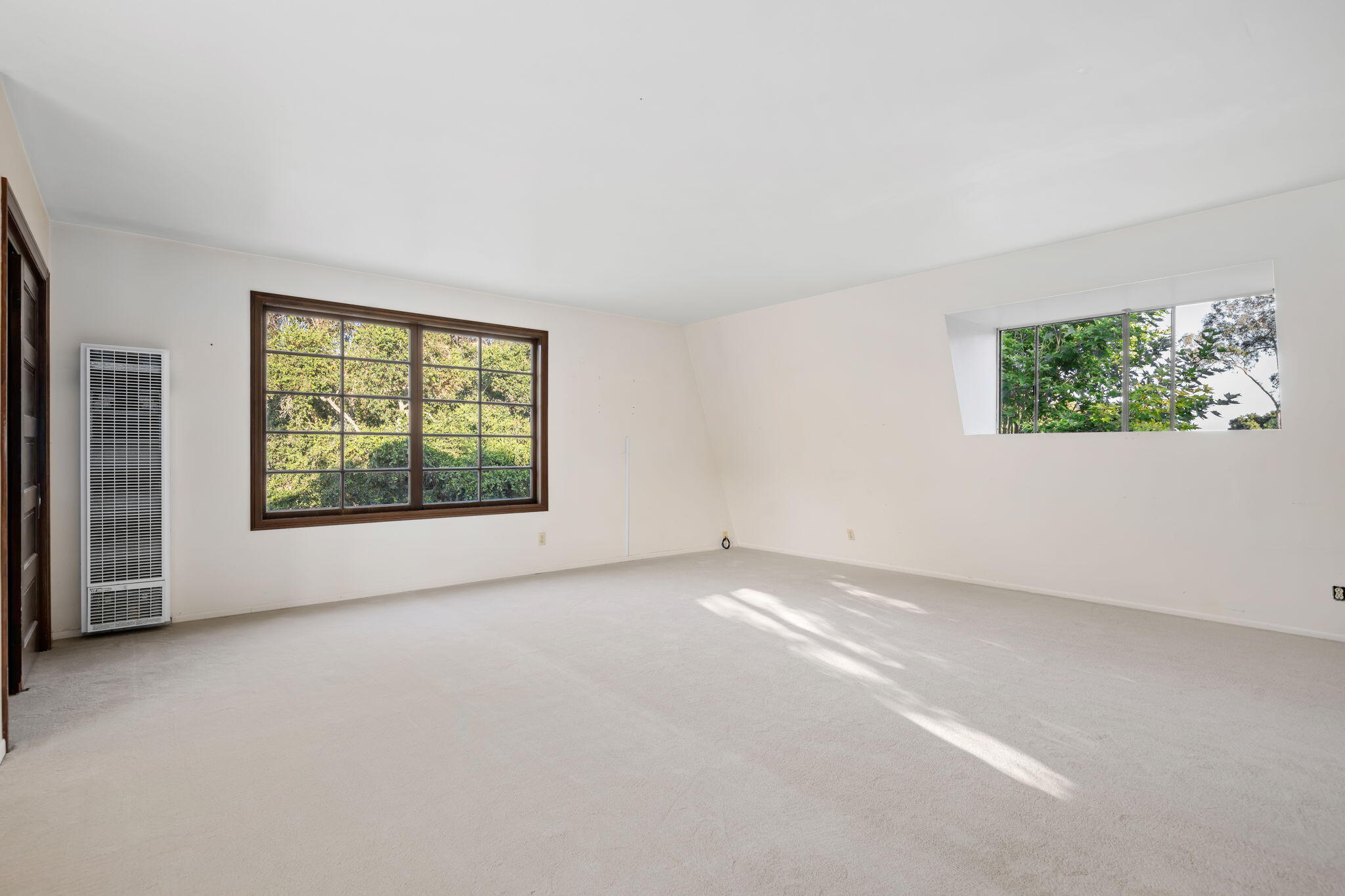 1445 School House Road Montecito, CA 93108 - Photo 42 of 53 an empty room with windows