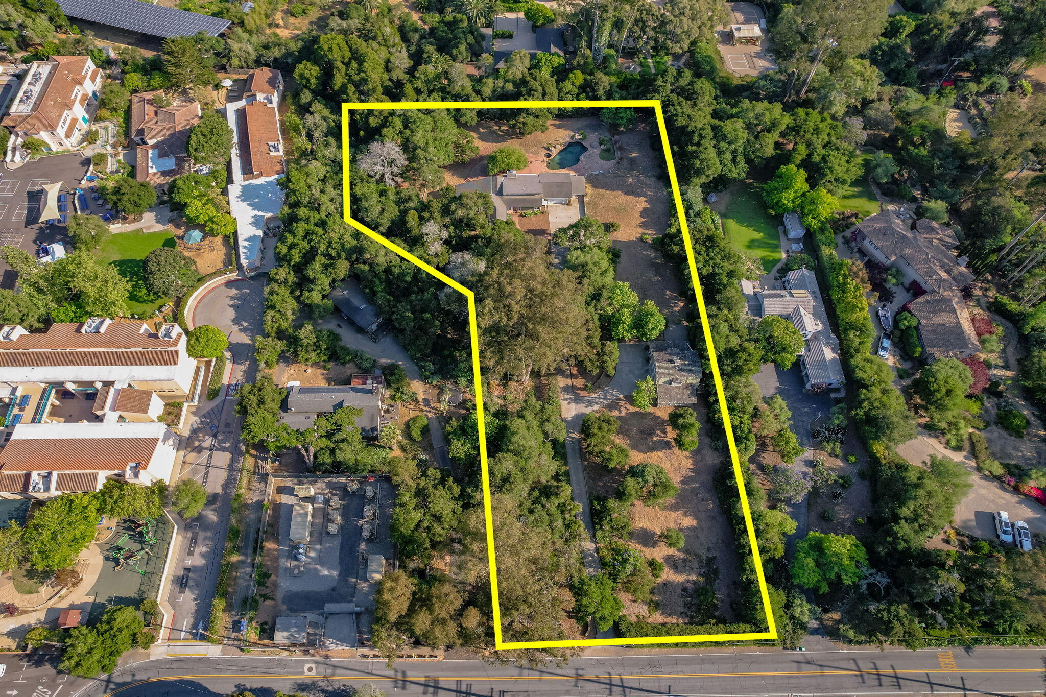 1445 School House Road Montecito, CA 93108 - Photo 47 of 53 an aerial view of swimming pool