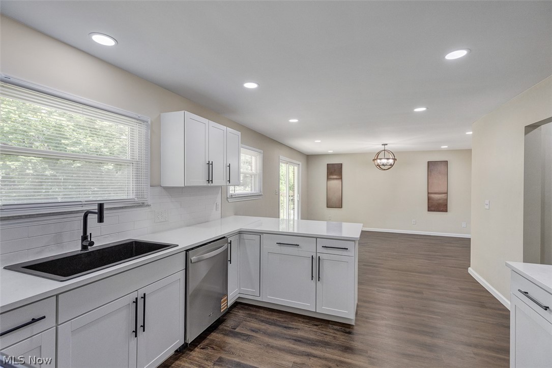 2429 Thurmont Road Akron, OH 44313 - Photo 13 of 44