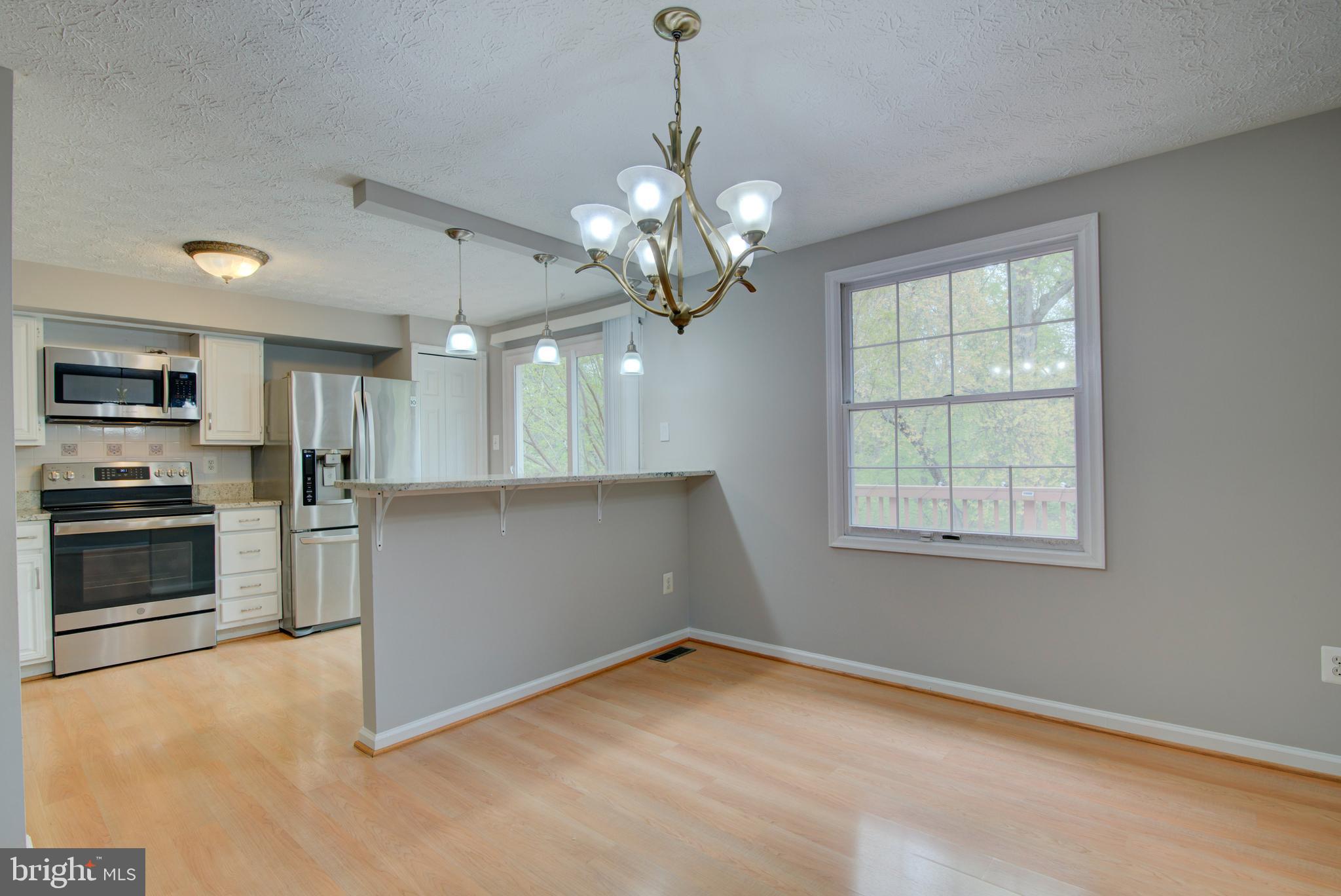 1552 Poplar Grove Drive Reston, VA 20194 - Photo 13 of 56
