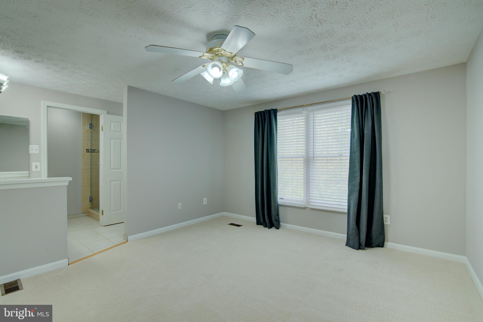 1552 Poplar Grove Drive Reston, VA 20194 - Photo 23 of 56