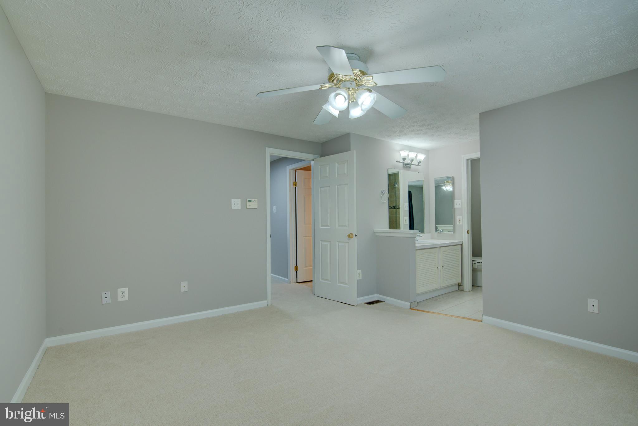 1552 Poplar Grove Drive Reston, VA 20194 - Photo 24 of 56