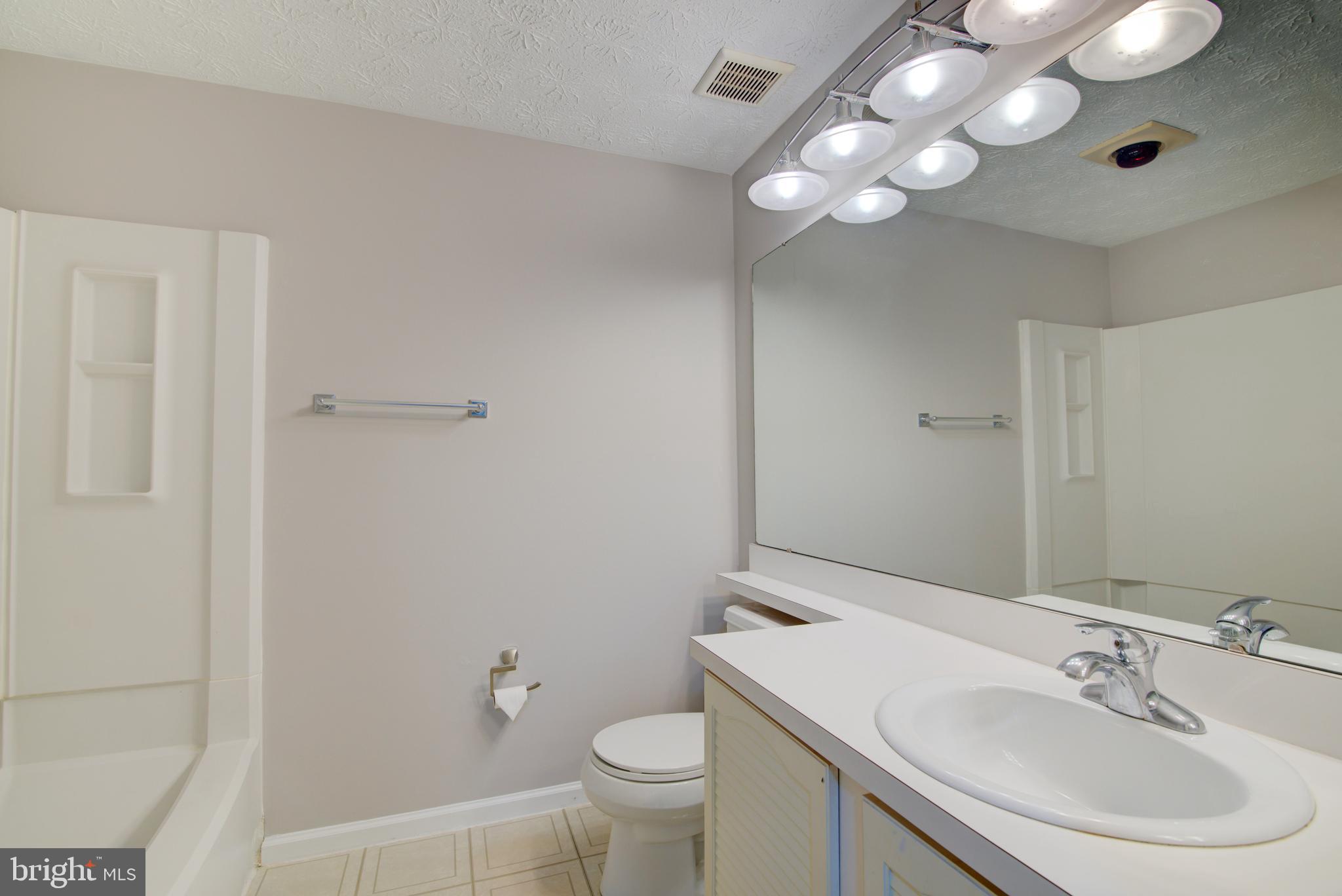 1552 Poplar Grove Drive Reston, VA 20194 - Photo 31 of 56