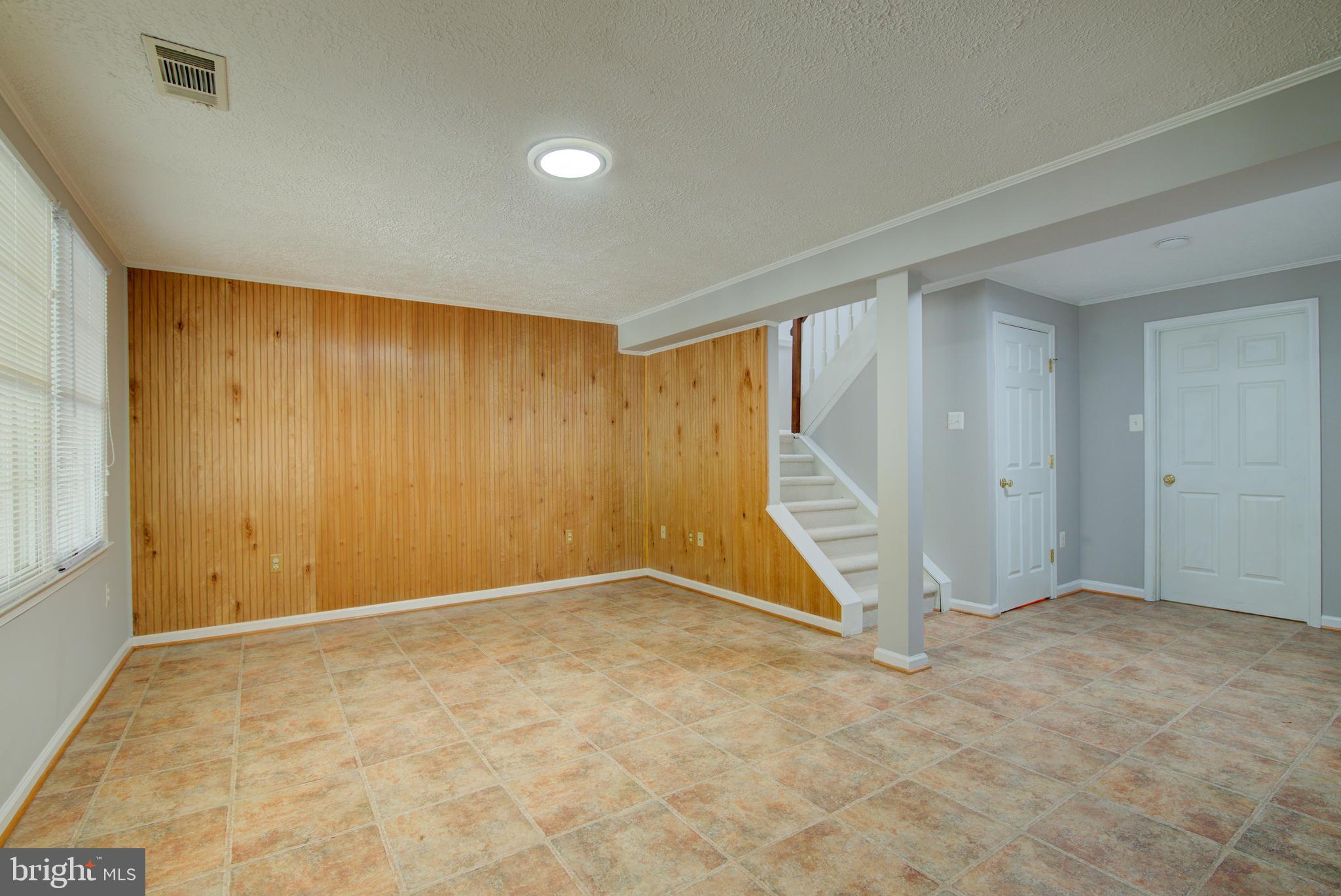 1552 Poplar Grove Drive Reston, VA 20194 - Photo 37 of 56
