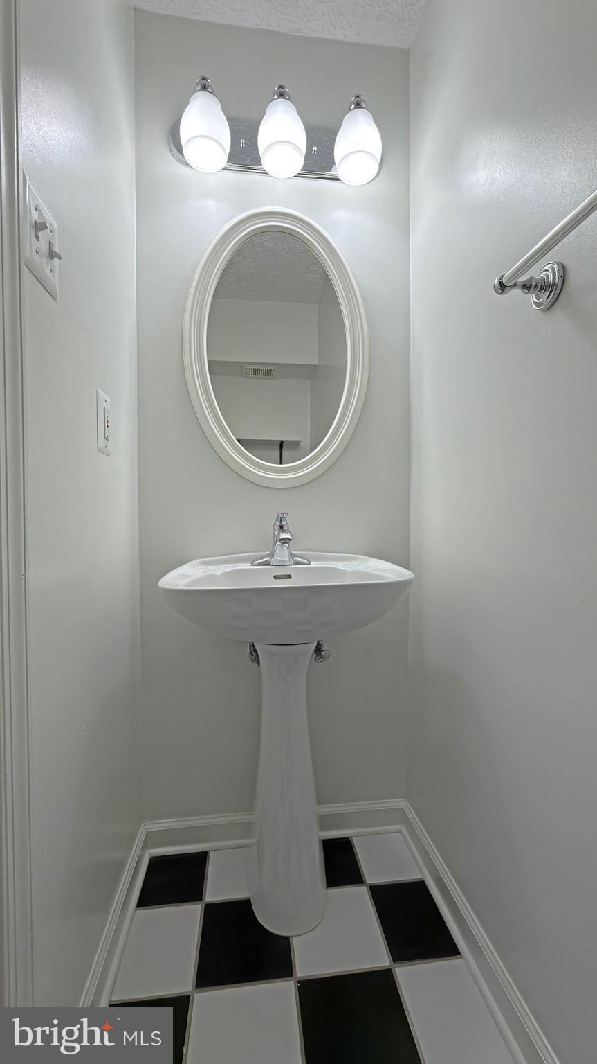 1552 Poplar Grove Drive Reston, VA 20194 - Photo 40 of 56